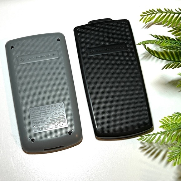 Texas Instruments TI Advanced Financial Calculator (BA II Plus) - Picture 7 of 9